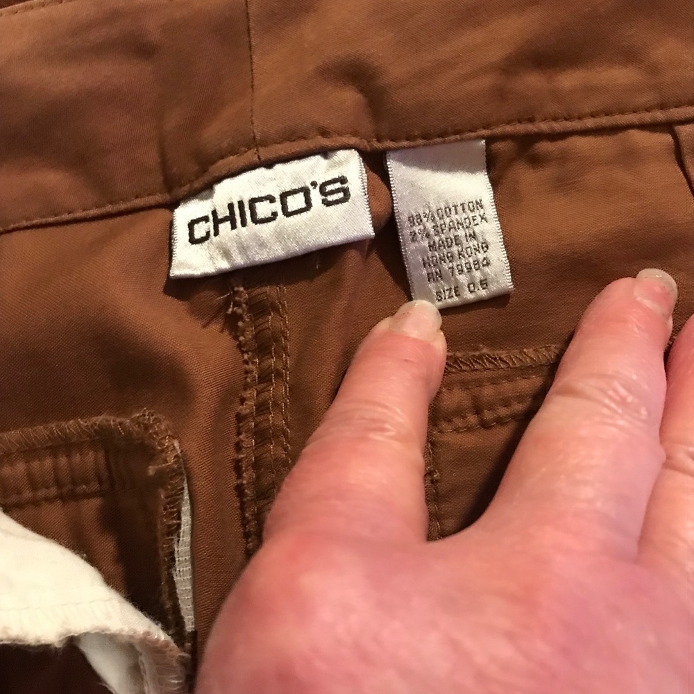 Chicos rust color capris size 0.5 or conventional size 6 like new - Picture 4 of 6